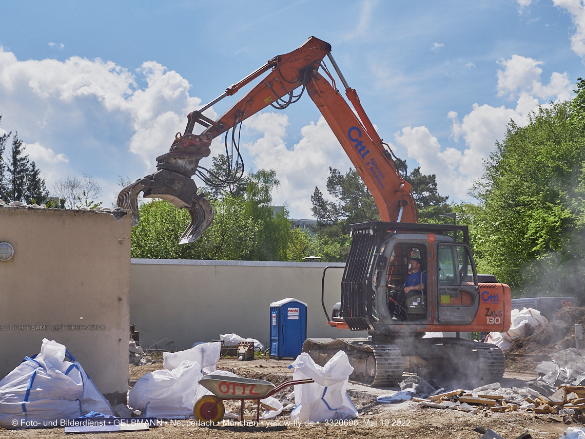 10.05.2022 - Baustelle am Haus für Kinder in Neuperlach